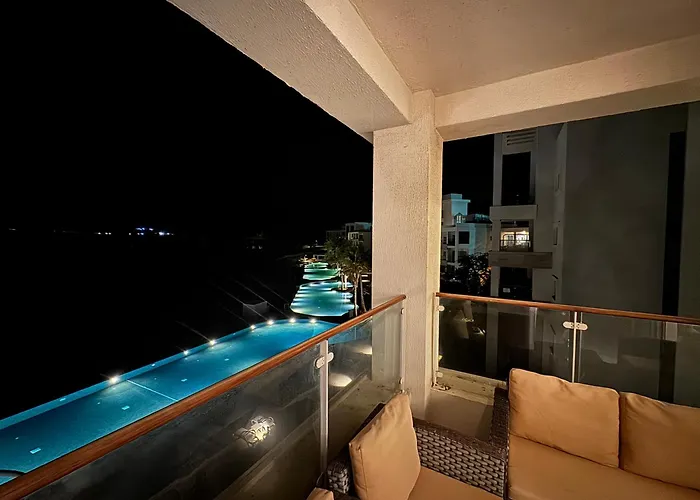 Sifah Poolside Paradise